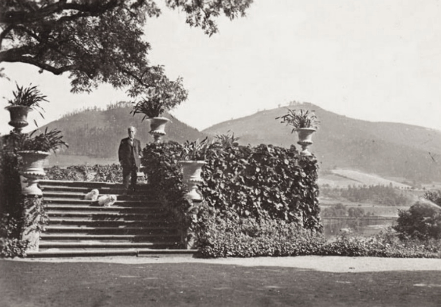 Karl May am Schloss Klösterle