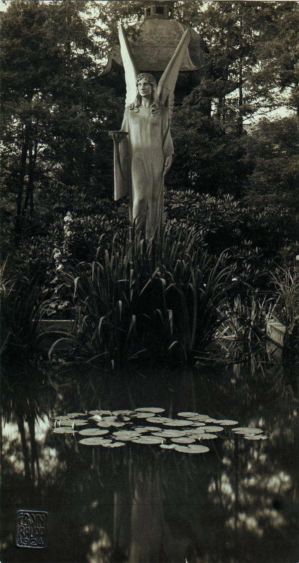 Historischer Brunnenengel